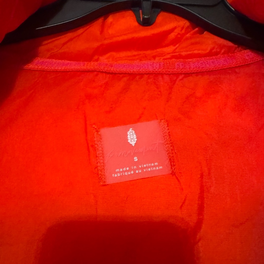 FP Movement by Free People Red Bubble Puffer Vest - Picture 6 of 12